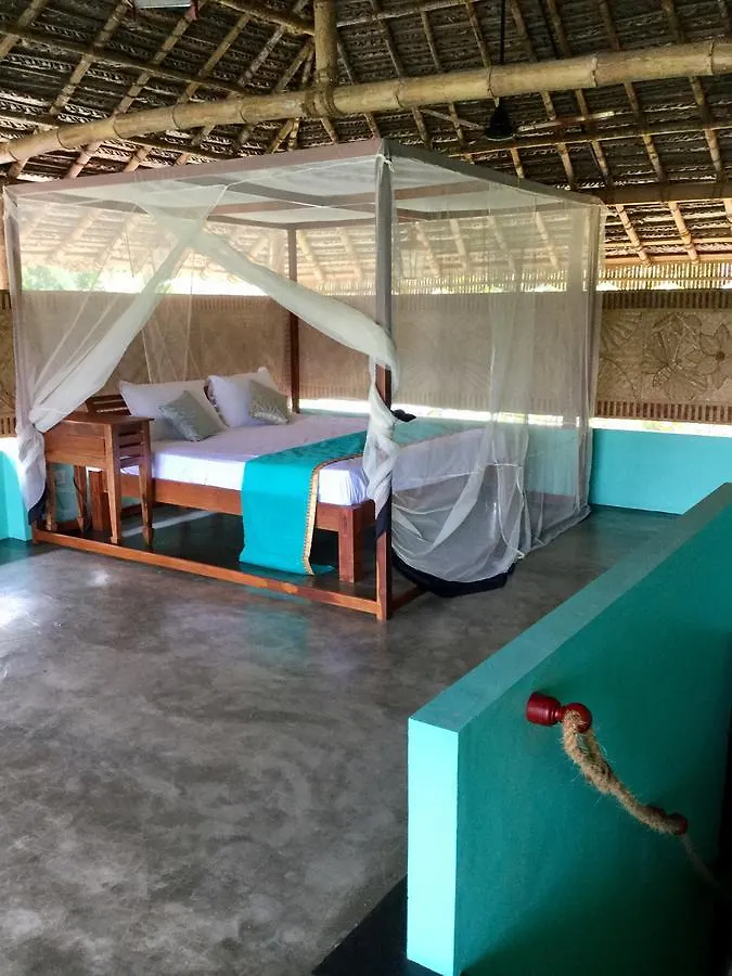 Vala House Bed & Breakfast Cherai Beach India